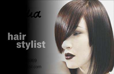 Επαγγελματική κάρτα για Hair StylistΗ επαγγελματική κάρτα για hair stylist συνδυάζει κομψότητα και δυναμική εμφάνιση, που την καθιστά ιδανική για να τραβήξει την προσοχή των πελατών. Οι ζωντανές αποχρώσεις του ροζ και του λευκού, μαζί με την διακριτική χρήση χρυσών λεπτομερειών, δημιουργούν μία αίσθηση φρεσκάδας και επαγγελματισμού. Η διάταξη της κάρτας είναι προσεκτικά σχεδιασμένη για να προβάλλει το λογότυπο και τα στοιχεία επικοινωνίας με σαφήνεια, χρησιμοποιώντας μία κομψή γραμματοσειρά που προσδίδει μία σύγχρονη και επαγγελματική αίσθηση.Το σχέδιο της κάρτας αντανακλά την αξιοπιστία και τον επαγγελματισμό, κάτι που είναι κρίσιμο για τον τομέα της κομμωτικής. Η προσεγμένη αισθητική και τα επιλεγμένα χρώματα συνθέτουν μία ισχυρή πρώτη εντύπωση, ενθαρρύνοντας τον πελάτη να εμπιστευθεί τις υπηρεσίες σας.Η κάρτα προσφέρει δυνατότητες προσαρμογής με την προσθήκη ονόματος, τηλεφώνου, λογότυπου και άλλων στοιχείων επικοινωνίας, εξασφαλίζοντας πως οι πελάτες μπορούν εύκολα να σας εντοπίσουν. Επιπλέον, μπορεί να περιλαμβάνει και ειδικές προσφορές ή υπηρεσίες, πολλά από τα οποία είναι σημαντικά για την προώθηση της επιχείρησης.Κάθε επαγγελματική κάρτα είναι μία ευκαιρία να ξεχωρίσετε και να αφήσετε μία θετική εντύπωση στους πελάτες σας. Μπορείτε να κάνετε όποιες αλλαγές θέλετε μέσω του online σχεδιαστικού εργαλείου.